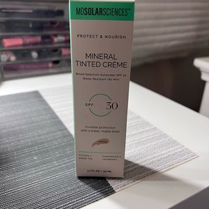 MD solor sciences tinted mineral crème